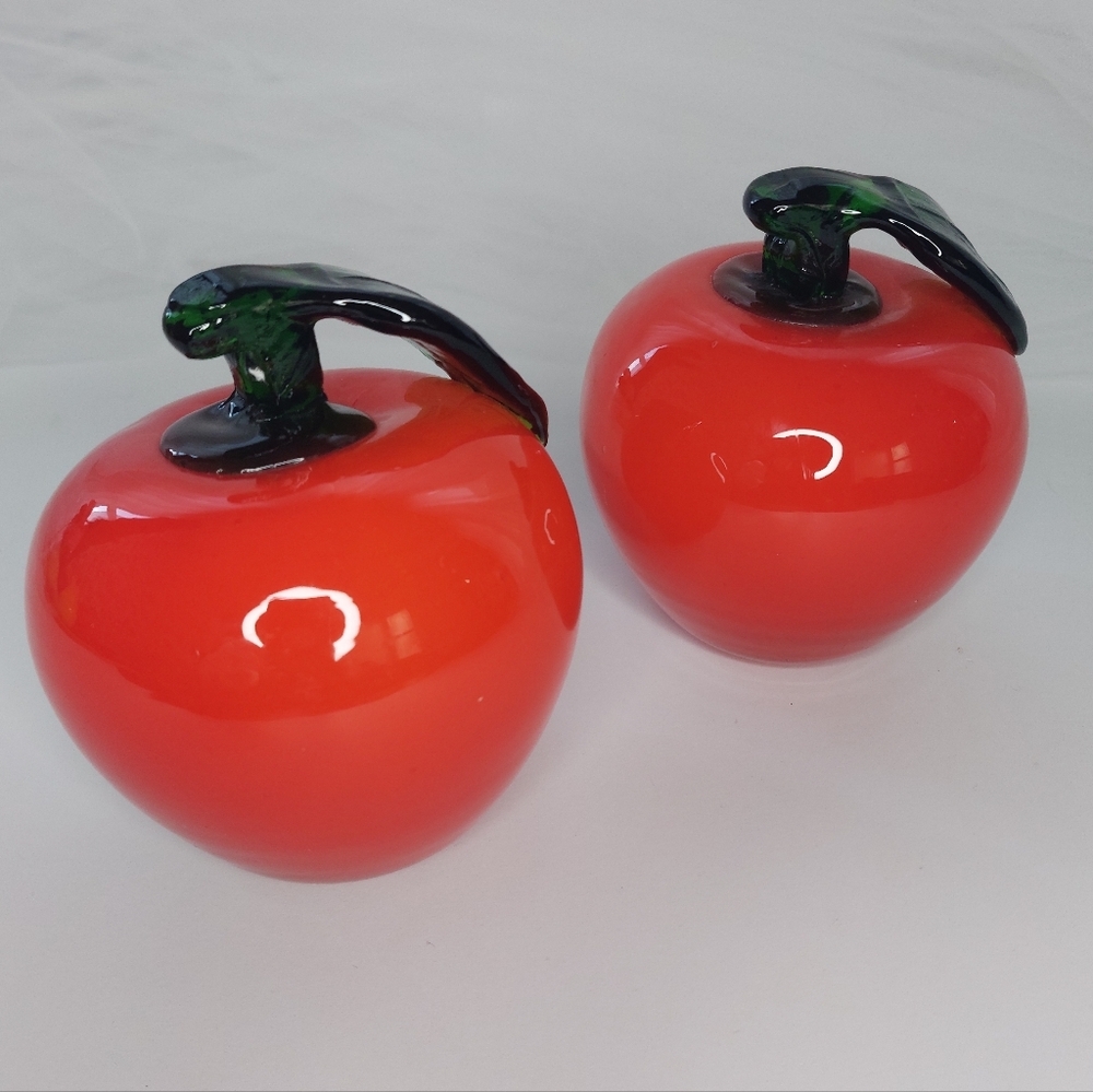 Pair of Red Apples Glass Art Figurine Fruit Bowl Filler